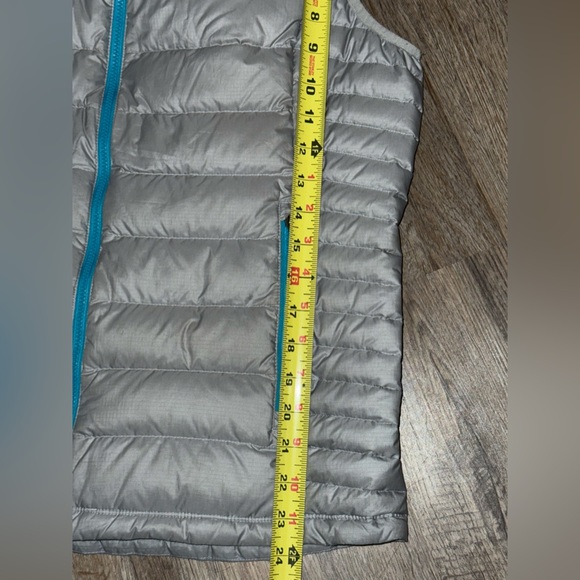 Patagonia • Goose Down Puffer Sweater Vest - Picture 8 of 13